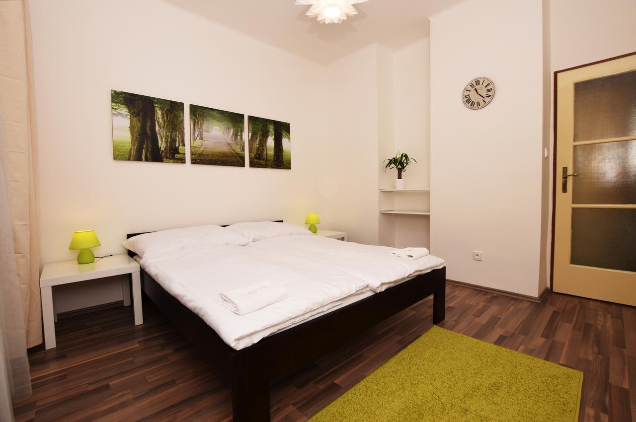 Cisarka Apartments Πράγα Εξωτερικό φωτογραφία